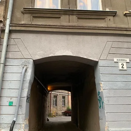 Апартаменти Old Town *